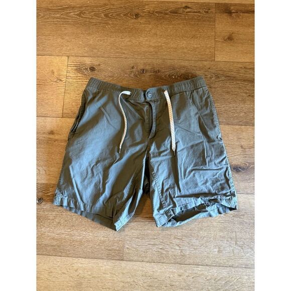 Vuori Men’s Green Chino Shorts W/ Drawstring Size XL - Picture 1 of 3